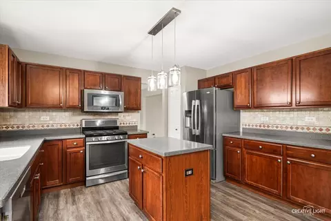 Kitchen - 1017 Simms Ct, Plano, IL 60545 photo 2 of 3