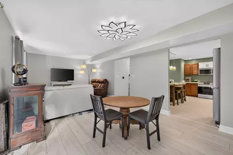 Dining - 6 Cypress Sq, Elgin, IL 60123 photo 3 of 3