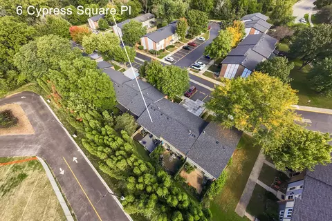 View/Area - 6 Cypress Sq, Elgin, IL 60123 photo 2 of 3