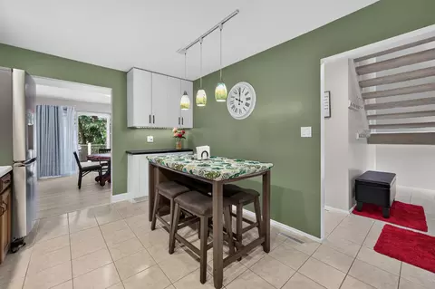 Dining - 6 Cypress Sq, Elgin, IL 60123 photo 1 of 3