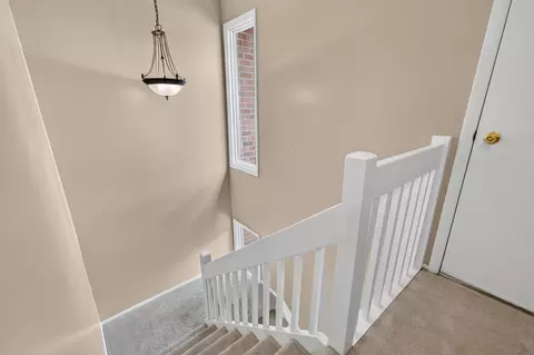 Entry Way - 6 Cypress Sq, Elgin, IL 60123 photo 5 of 7