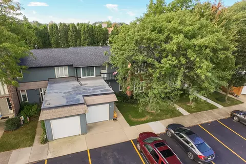 View/Area - 6 Cypress Sq, Elgin, IL 60123 photo 3 of 3