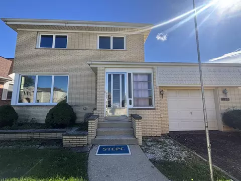 4925 N Odell Ave, Harwood Heights, IL 60706