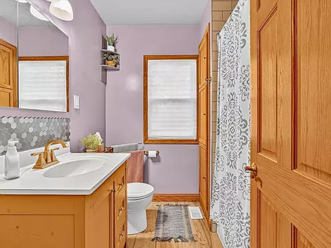 Bath - 3536 Bernice Rd, Lansing, IL 60438 photo 1 of 5