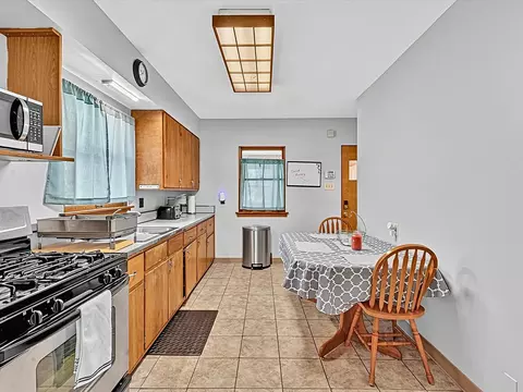 Kitchen - 3536 Bernice Rd, Lansing, IL 60438 photo 4 of 4