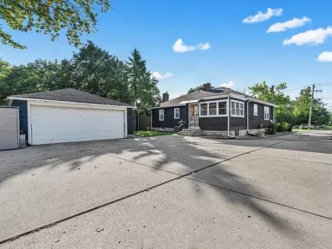 Exterior - 3536 Bernice Rd, Lansing, IL 60438 photo 6 of 12
