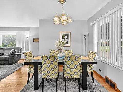Dining - 3536 Bernice Rd, Lansing, IL 60438 photo 1 of 2