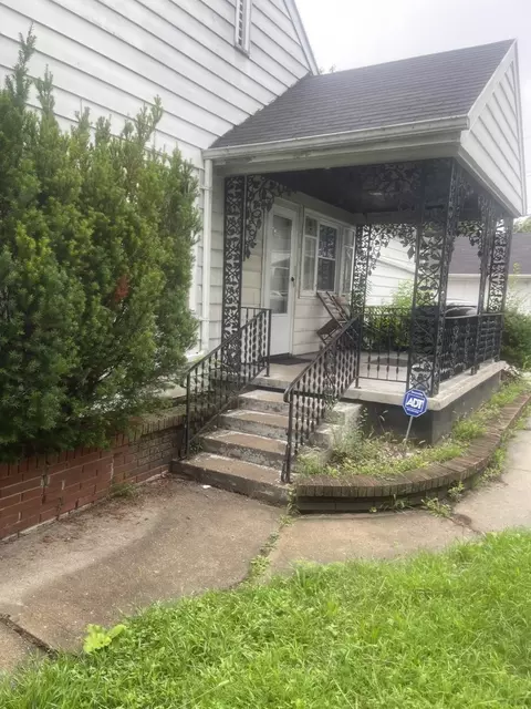 1016 S Independence Ave, Rockford, IL 61102