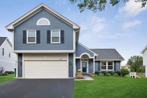 197 Sheffield Ln, Vernon Hills, IL 60061
