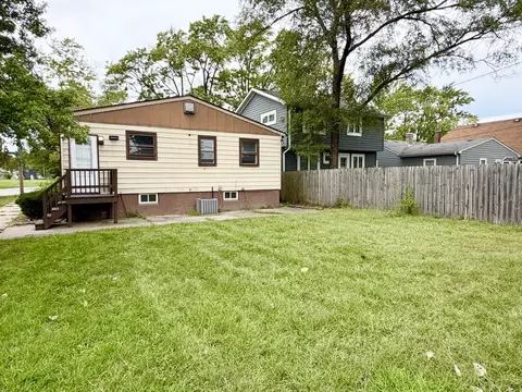 Exterior - 17963 Roy St, Lansing, IL 60438 photo 3 of 4