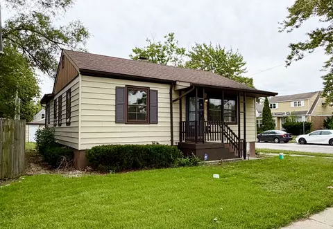 Exterior - 17963 Roy St, Lansing, IL 60438 photo 2 of 4