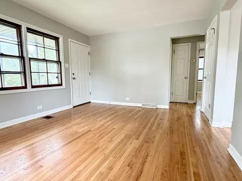 Living - 17963 Roy St, Lansing, IL 60438 photo 4 of 4