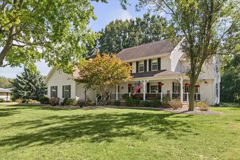 703 Surrey Rd, Monticello, IL 61856