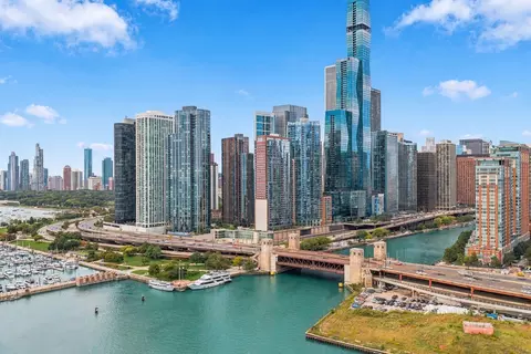 450 E Waterside Dr #3309, Chicago, IL 60601
