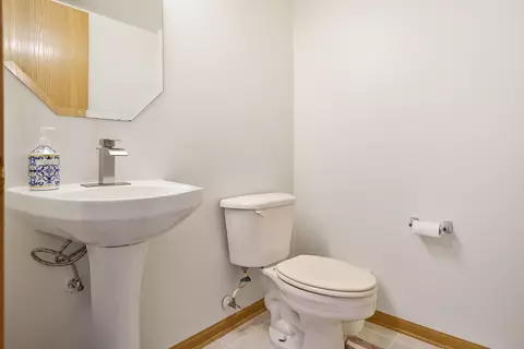 747 River Walk Dr, Wheeling, IL 60090 photo 16