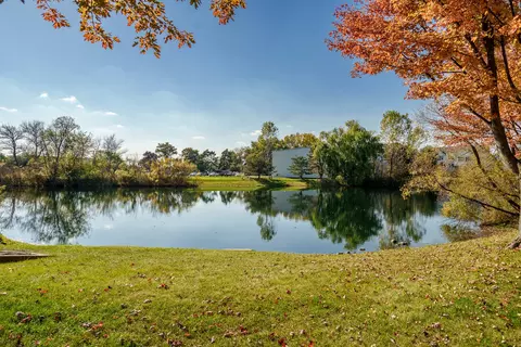 747 River Walk Dr, Wheeling, IL 60090 photo 46