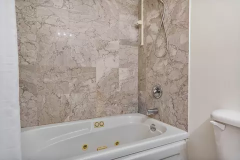 747 River Walk Dr, Wheeling, IL 60090 photo 29