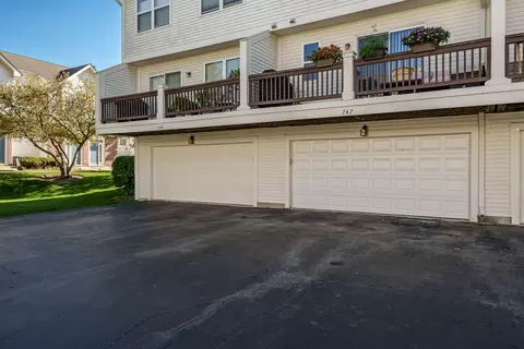 747 River Walk Dr, Wheeling, IL 60090 photo 40