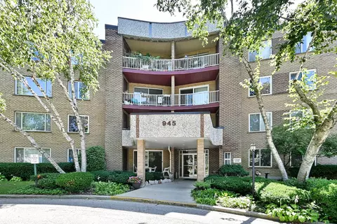 945 E Kenilworth Ave #325, Palatine, IL 60074