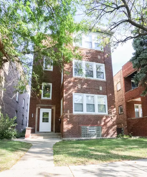 5338 W Montrose Ave, Chicago, IL 60641