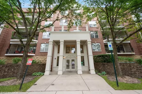 3115 Town Square Dr #408, Rolling Meadows, IL 60008