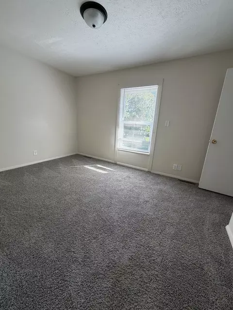 Bedroom - 1503 Hovey Ave, Normal, IL 61761 photo 5 of 5