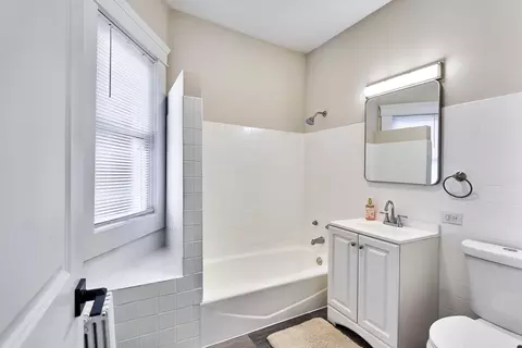 Bath - 4589 S Archer Ave, Chicago, IL 60632 photo 1 of 2