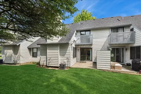 Exterior - 722 Shepard Ct #-, Gurnee, IL 60031 photo 3 of 3
