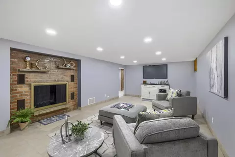 Other - 1325 E Lake Ave, Glenview, IL 60025 photo 10 of 11