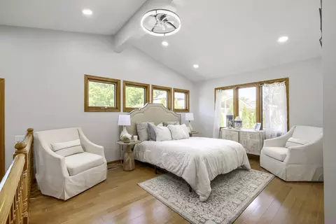 Bedroom - 1325 E Lake Ave, Glenview, IL 60025 photo 1 of 7