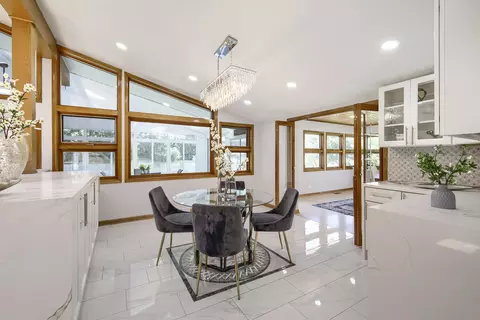 Dining - 1325 E Lake Ave, Glenview, IL 60025 photo 1 of 2