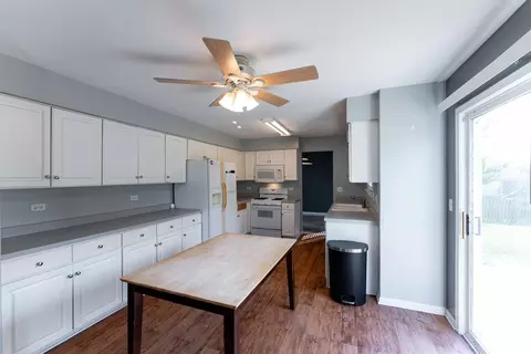 Kitchen - 2519 River Bend Ln, Plainfield, IL 60586 photo 1 of 3