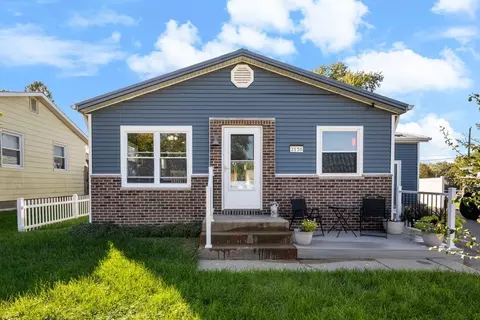 2130 N Fairmount St, Davenport, IA 52804