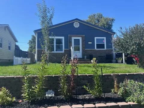 2130 N Fairmount St, Davenport, IA 52804