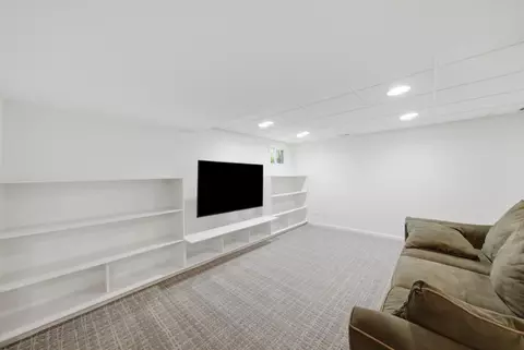Other - 2523 Forest Ct, Lindenhurst, IL 60046 photo 3 of 4