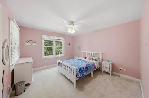 Bedroom - 2523 Forest Ct, Lindenhurst, IL 60046 photo 5 of 6