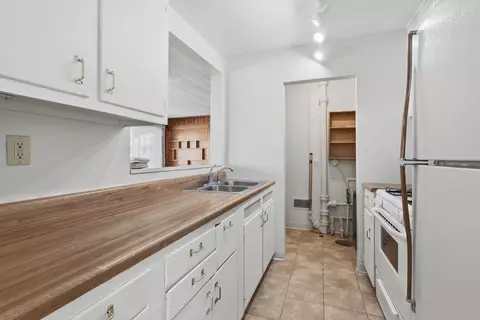 Kitchen - 3721 13th Ave, Moline, IL 61265 photo 1 of 3