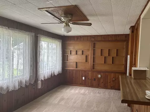 Living - 3721 13th Ave, Moline, IL 61265 photo 3 of 4