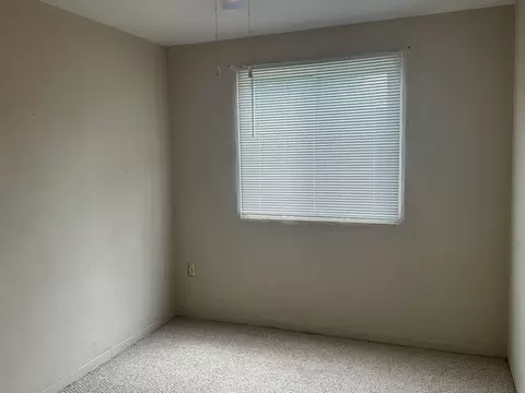 Bedroom - 3721 13th Ave, Moline, IL 61265 photo 3 of 5