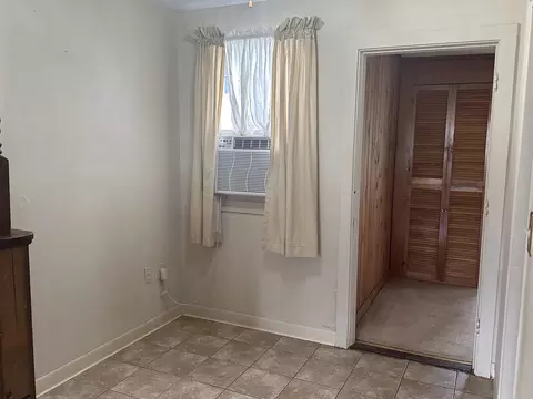 Bedroom - 3721 13th Ave, Moline, IL 61265 photo 2 of 5
