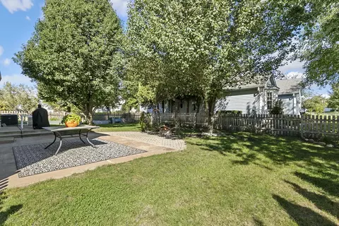 Exterior - 183 Switchgrass Dr, Round Lake, IL 60073 photo 2 of 5