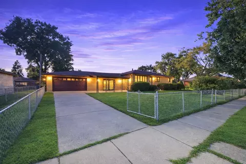 Exterior - 8300 Long Ave, Burbank, IL 60459 photo 7 of 7