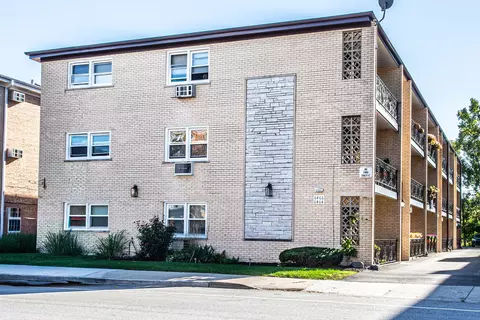 6464 N Northwest Hwy #1E, Chicago, IL 60631