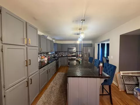 Kitchen - 1902 Chestnut Grove Dr, Plainfield, IL 60586 photo 3 of 5
