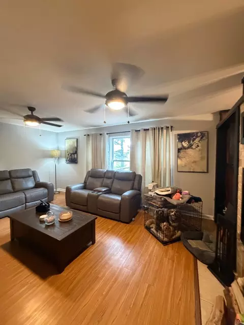 Living - 1902 Chestnut Grove Dr, Plainfield, IL 60586 photo 5 of 5