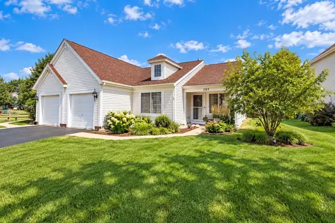 757 S Aldridge Ln, Round Lake, IL 60073