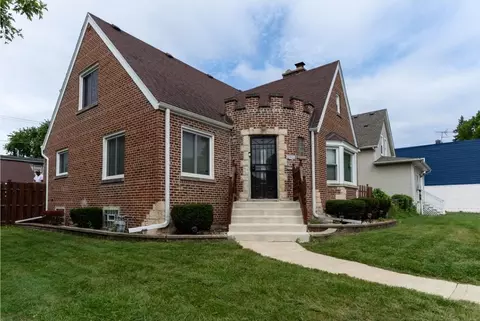 12424 Maple Ave, Blue Island, IL 60406