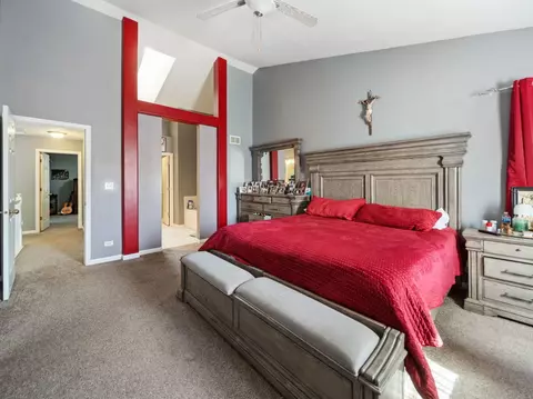Bedroom - 1766 Newbridge Cir, Elgin, IL 60123 photo 3 of 7
