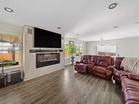 Living - 1766 Newbridge Cir, Elgin, IL 60123 photo 1 of 1