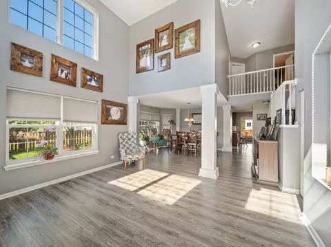 Entry Way - 1766 Newbridge Cir, Elgin, IL 60123 photo 1 of 3